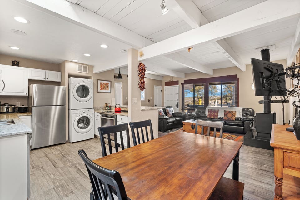 Kitchen / Living Area / Dining Table