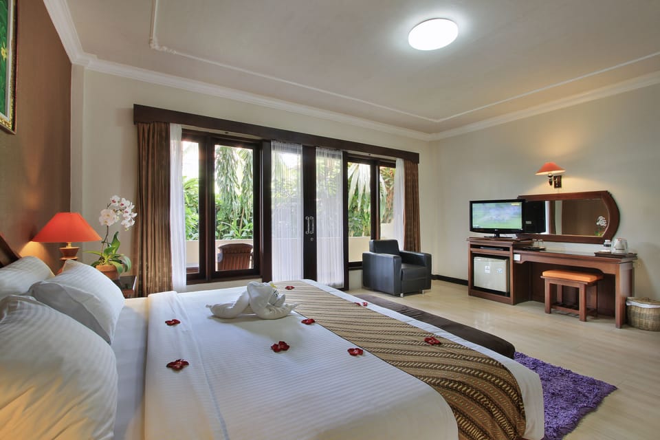 Deluxe Double Room (Super Deluxe Room) | Memory foam beds, minibar, in-room safe, blackout drapes