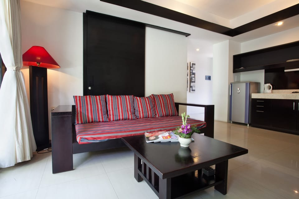 Apartment, 1 Bedroom | Living area | LED TV, DVD player