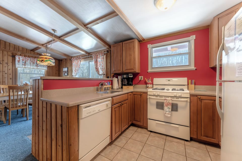 Fully equipped kitchen. Gas stove, fridge, microwave, dishwasher, coffee station