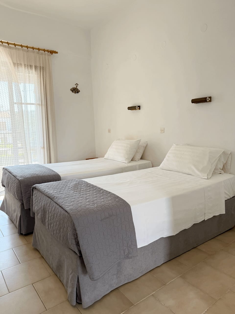 Studio, Pool View | Minibar, desk, blackout drapes, iron/ironing board (on request)