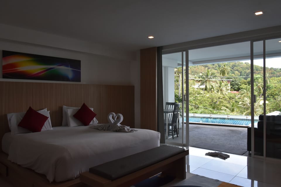 Romantic Room | Minibar, in-room safe, desk, free WiFi