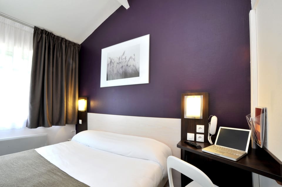 Superior Room | Blackout drapes, iron/ironing board, free WiFi, bed sheets