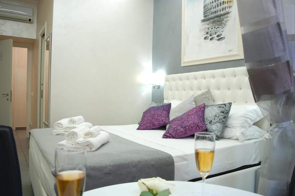 1 bedroom, minibar, in-room safe, desk