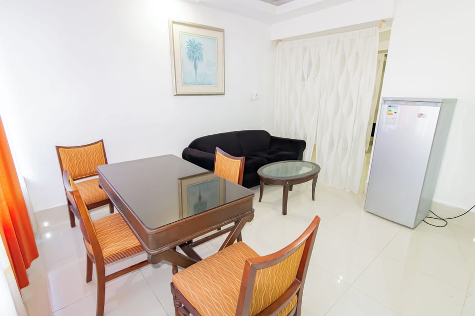 Superior Room, 1 King Bed | Pillowtop beds, in-room safe, blackout drapes, soundproofing
