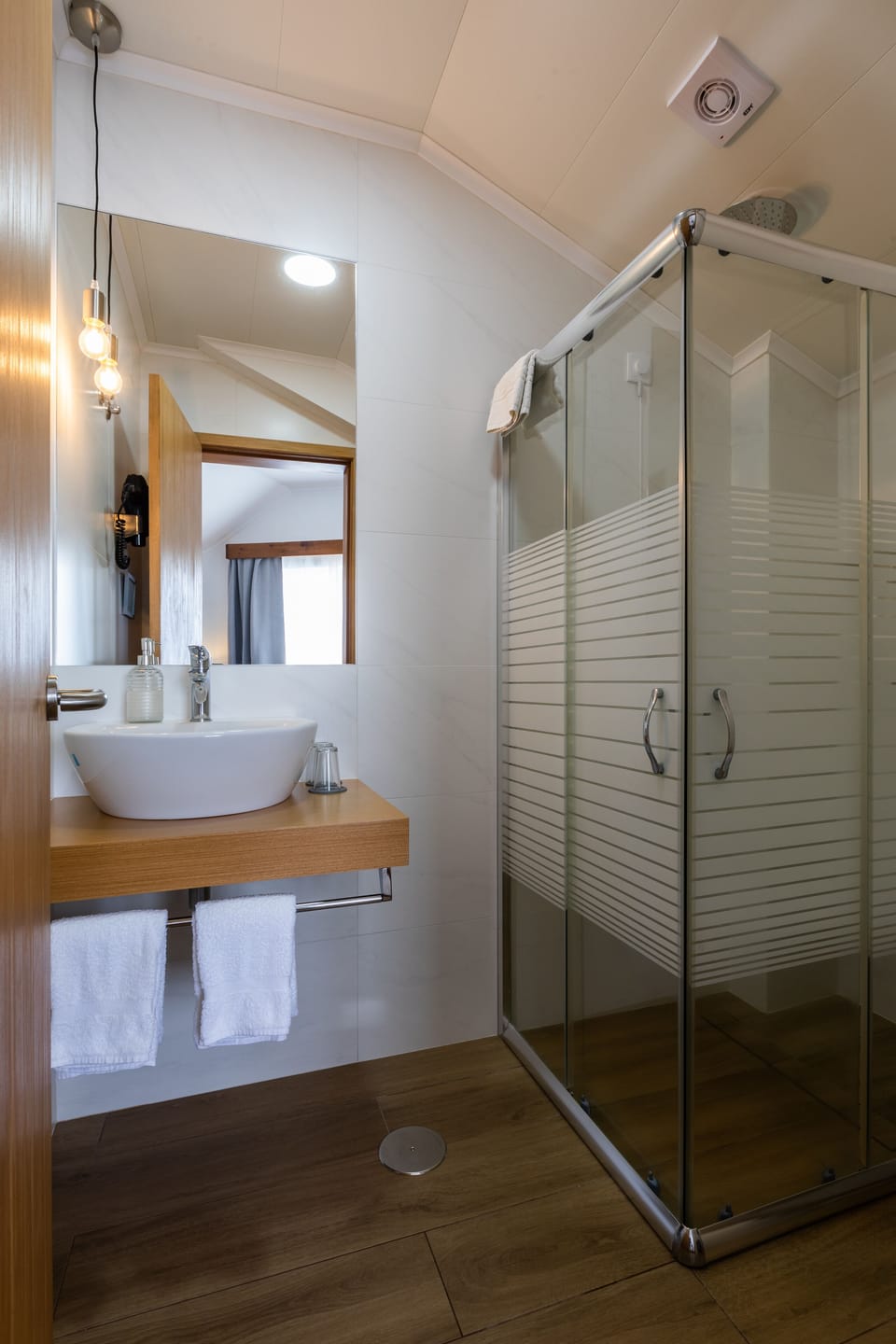 Double Room | Bathroom | Shower, hair dryer, towels