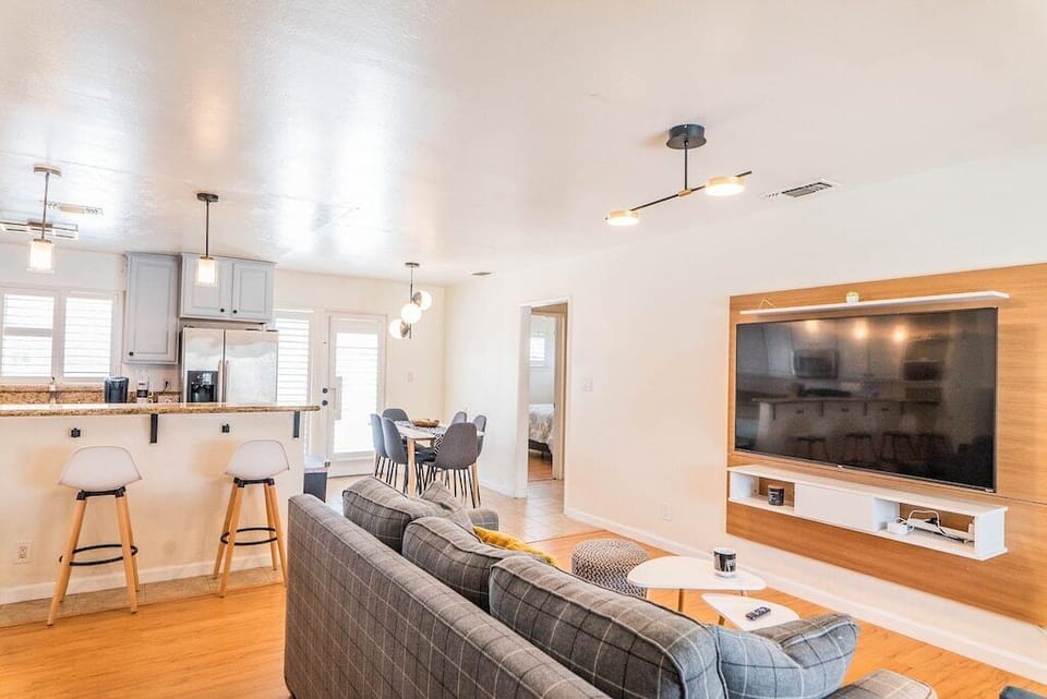 Lounge around in this modern, sleek living room featuring 7ft sofa bed.