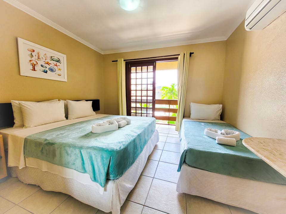 Superior Triple Room | Minibar, in-room safe, blackout drapes, free WiFi
