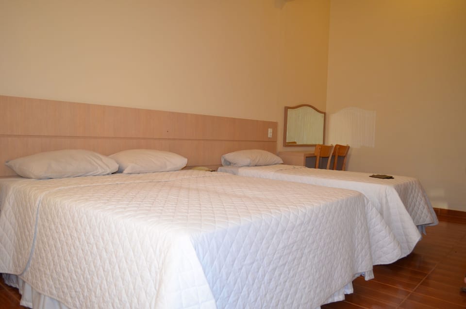 Deluxe Double Room | Minibar, in-room safe, desk, free rollaway beds