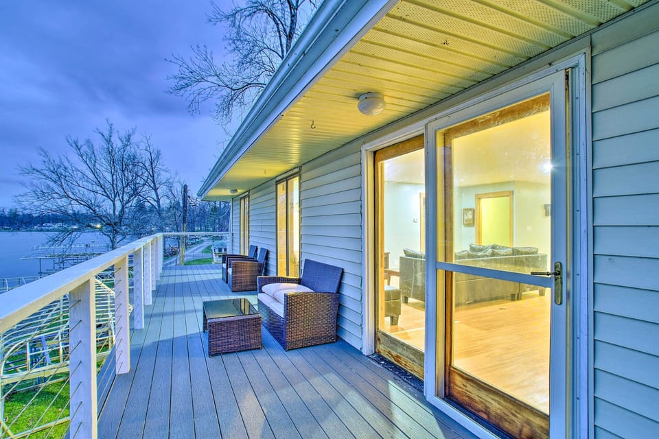 Honeoye Vacation Rental | 5BR | 2BA | 2,500 Sq Ft | Stairs Required to Access