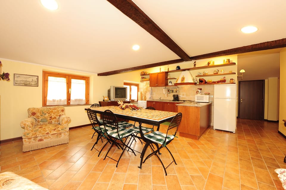 Free buffet breakfast