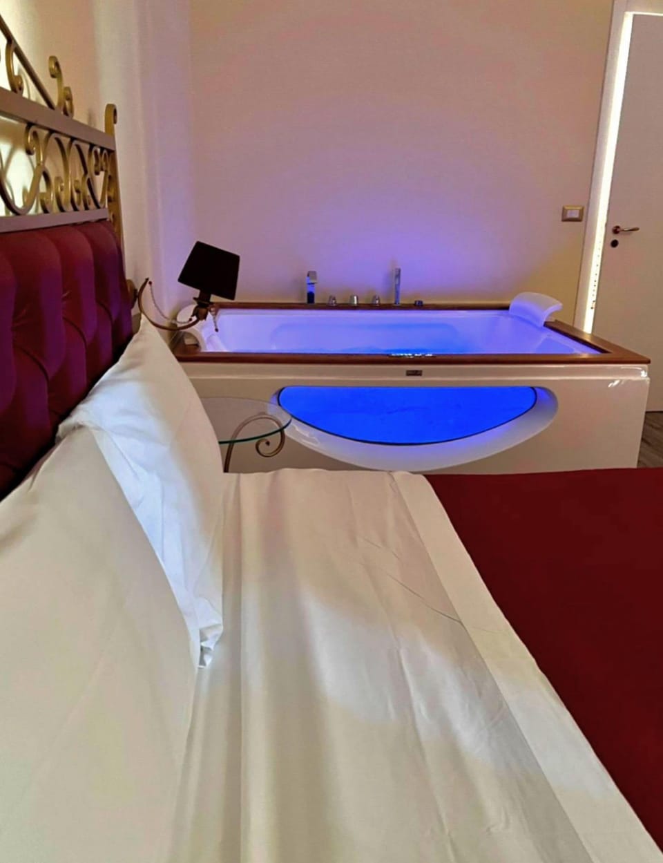 Suite (Uzeda) | In-room safe, desk, soundproofing, free WiFi