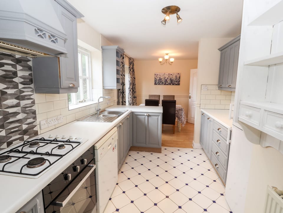 Cottage | Interior