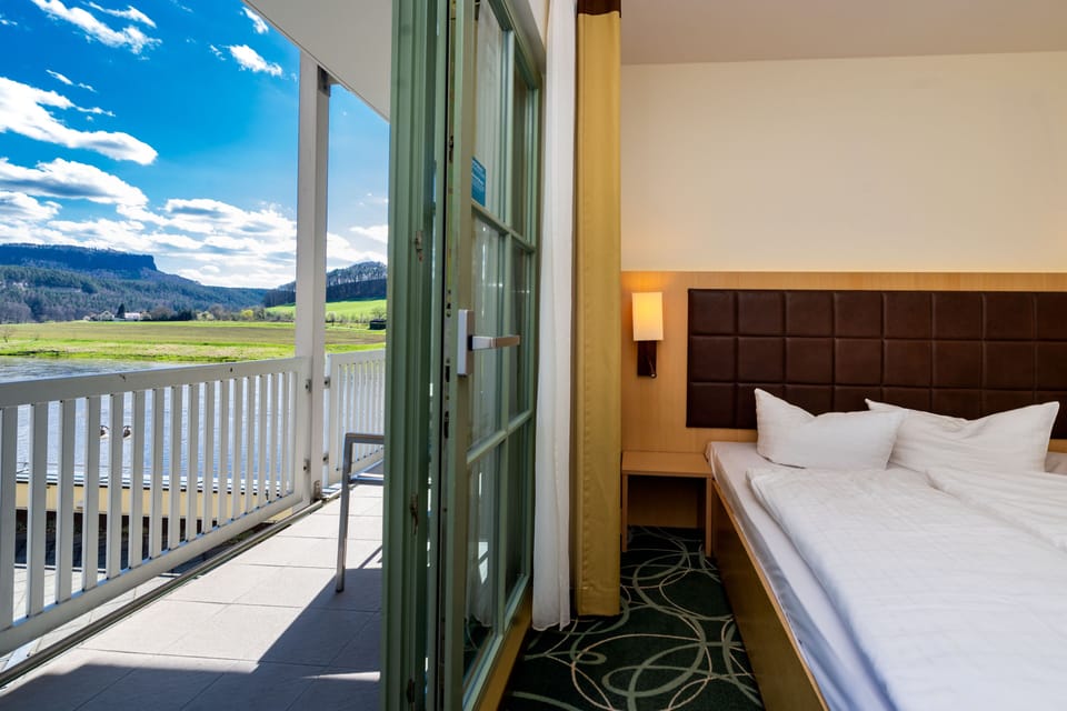 Comfort Double Room, Balcony | Free WiFi, bed sheets