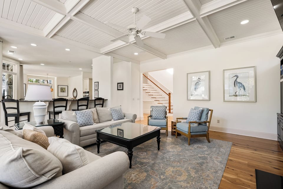30 Ruddy Turnstone | Living room w/ ample seating - 30 Ruddy Turnstone | Living room w/ ample seating
