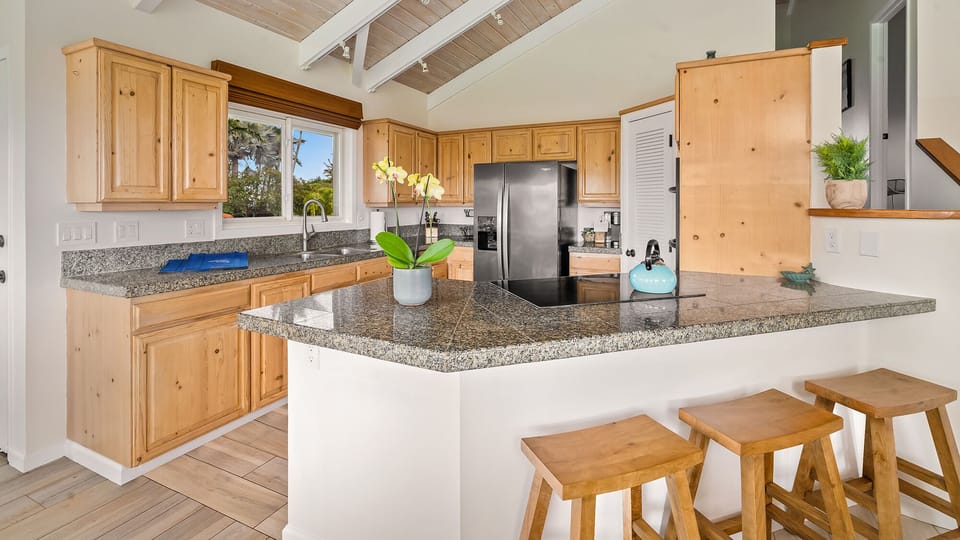 Hale Anueue - Fully Equipped Kitchen - Parrish Kauai