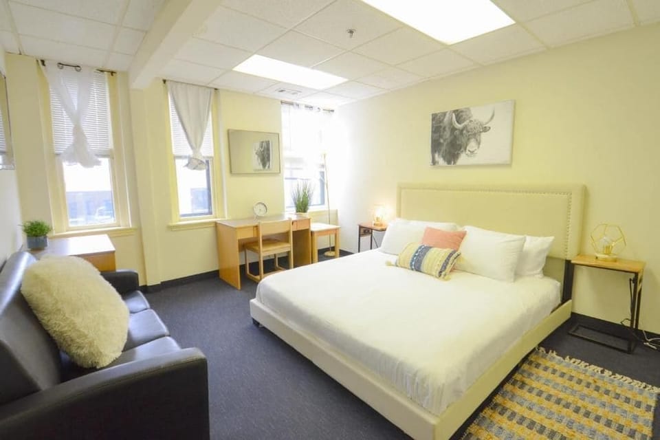 Memory foam beds, desk, laptop workspace, free WiFi