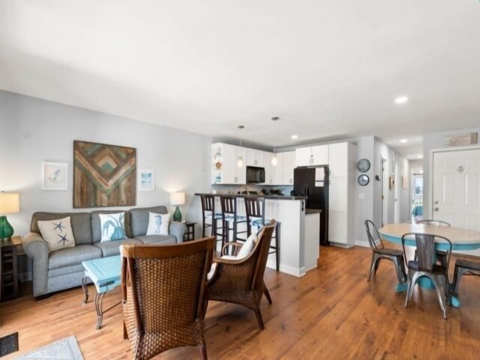 Chair, Furniture, Flooring, Building, Indoors