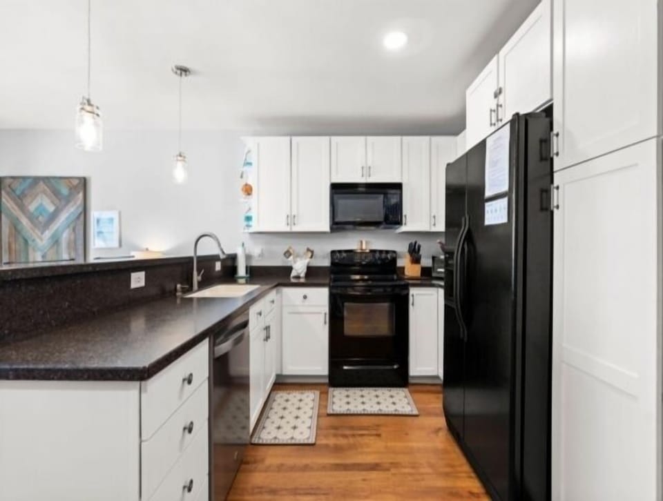 Room, Indoors, Refrigerator, Kitchen, Computer