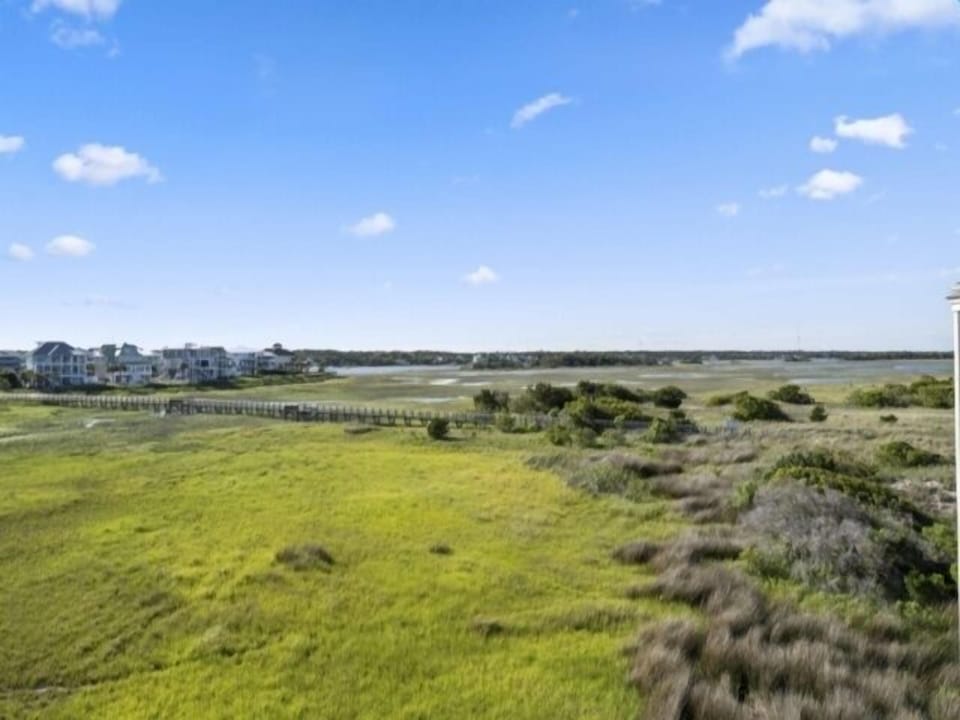 Grass, Nature, Outdoors, Sky, Horizon