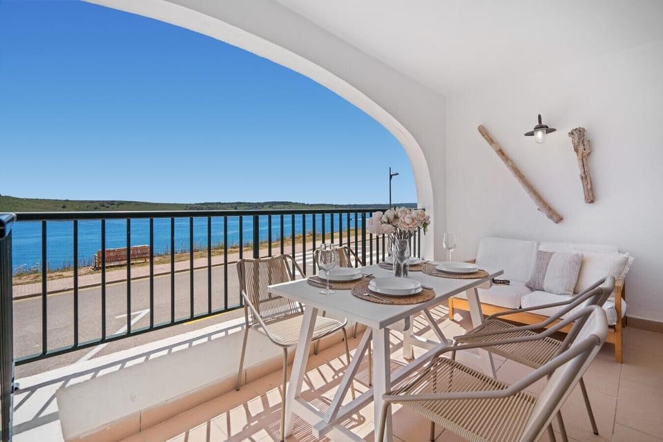 Apt. 113 BJ, Fornells 25