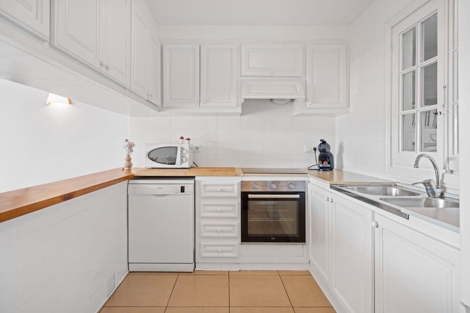Apt. 113 BJ, Fornells 14