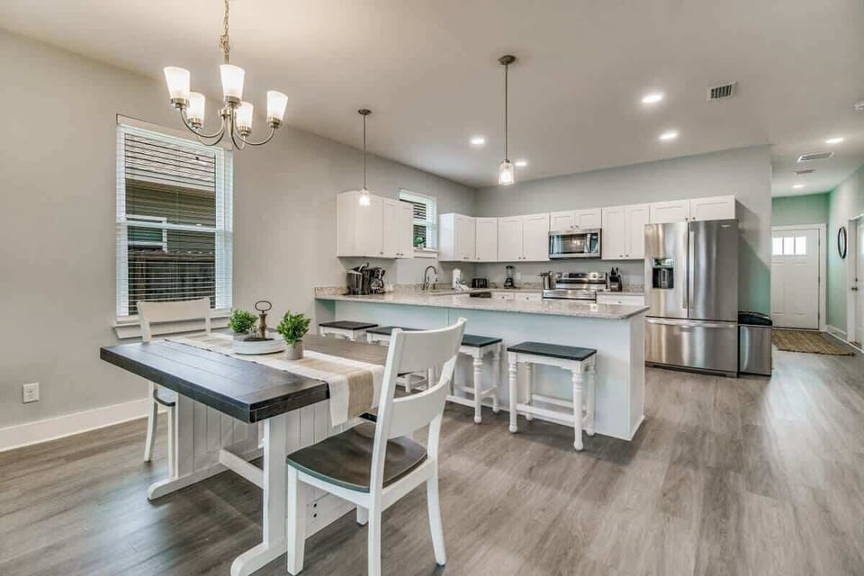 Dining Room and Bar Stools