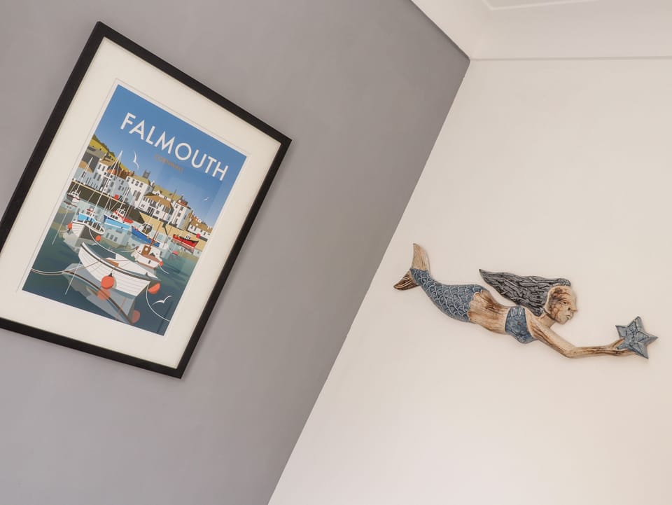 Cottage | 2 bedrooms, individually decorated, individually furnished, free WiFi