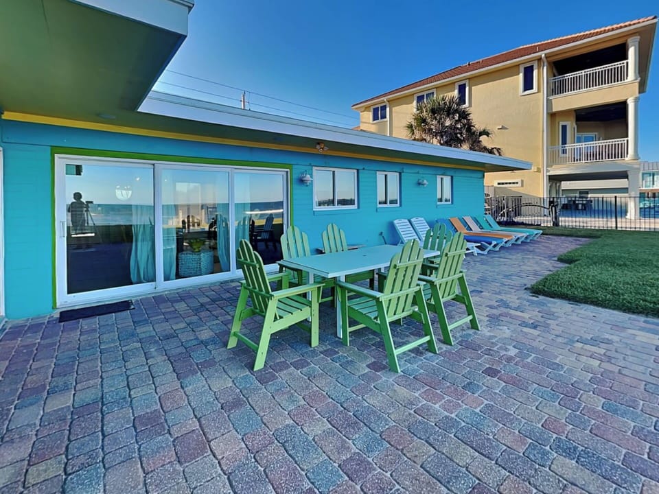 House (3 Bedrooms) | Property amenity
