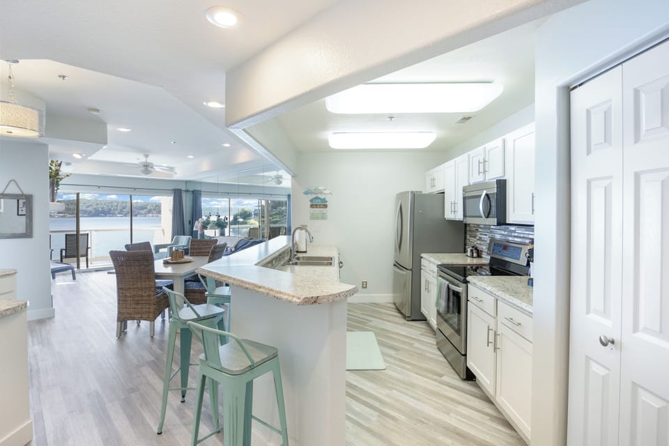 kitchen/living room