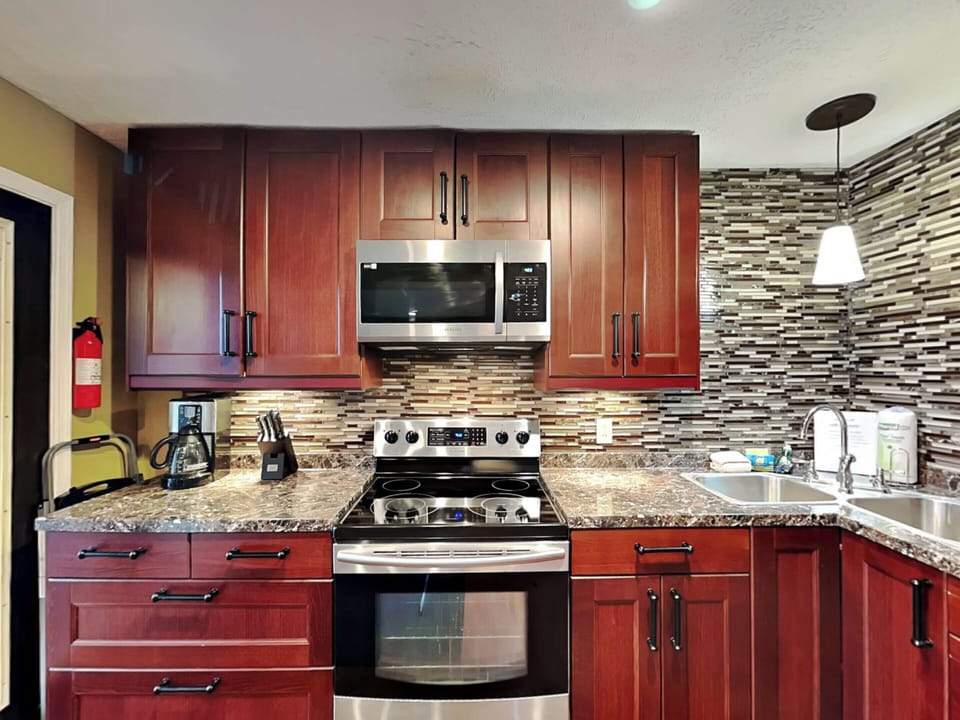 House (2 Bedrooms) | Property amenity