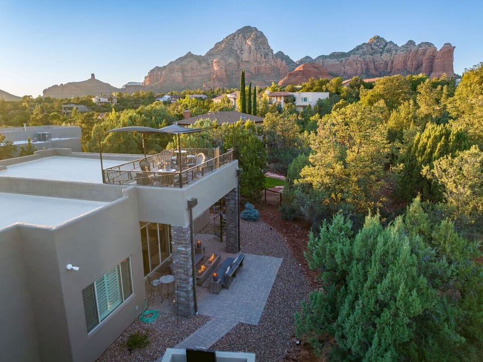 Red Rock Leisure Rooftop views 360 degrees.