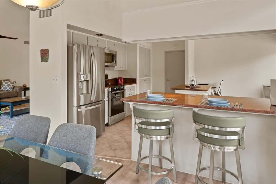 A view of the kitchen