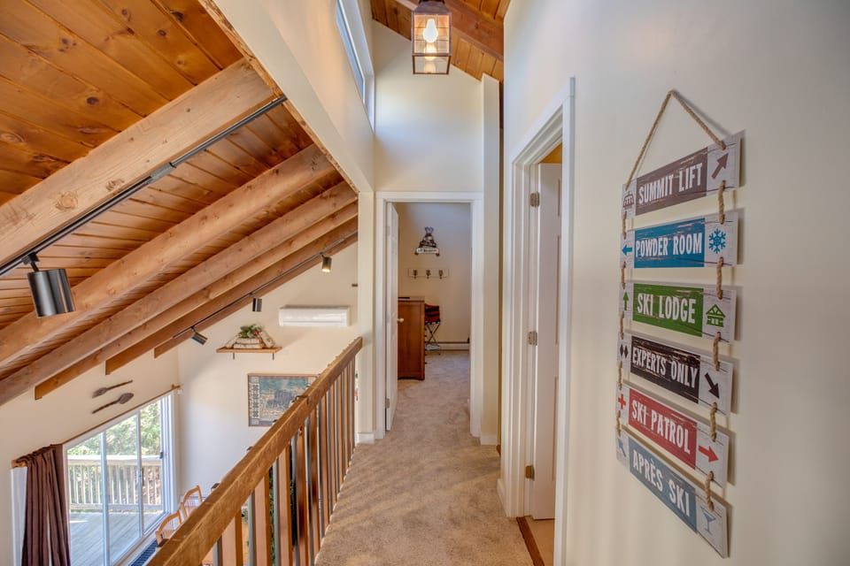 2nd floor walkway