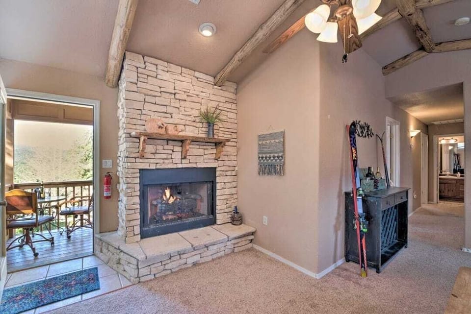 Living room with gas log fireplace