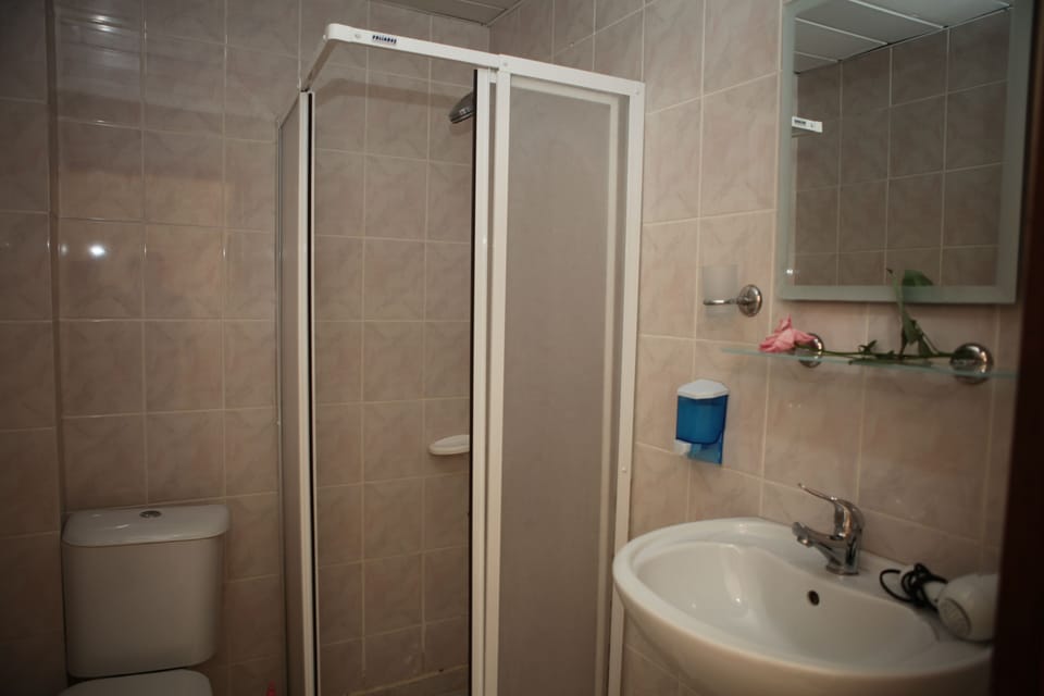 Standard Room, 1 Bedroom, Smoking, Garden Area | Bathroom | Shower, towels, soap, toilet paper