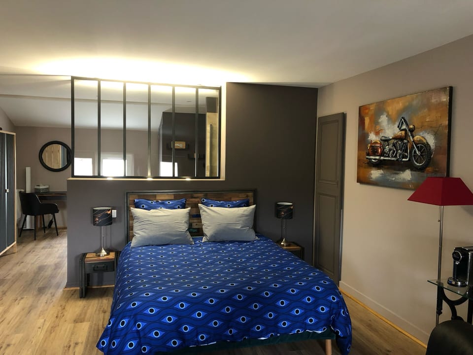 Design Double Room, 1 Queen Bed (Chambre No 4) | Individually furnished, free WiFi, bed sheets