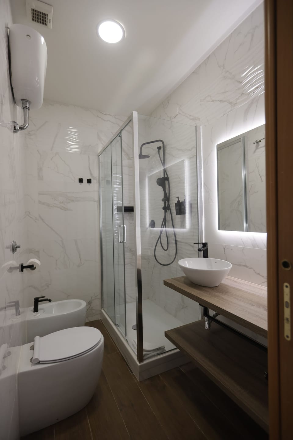 Shower, free toiletries, hair dryer, bathrobes