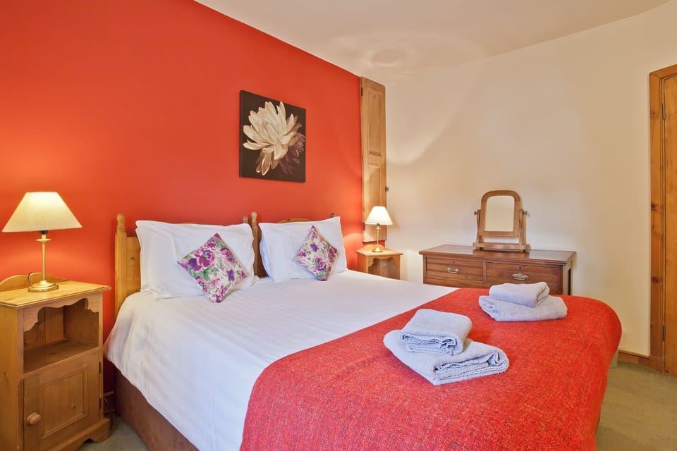 Bridge Suite Coniston bedroom