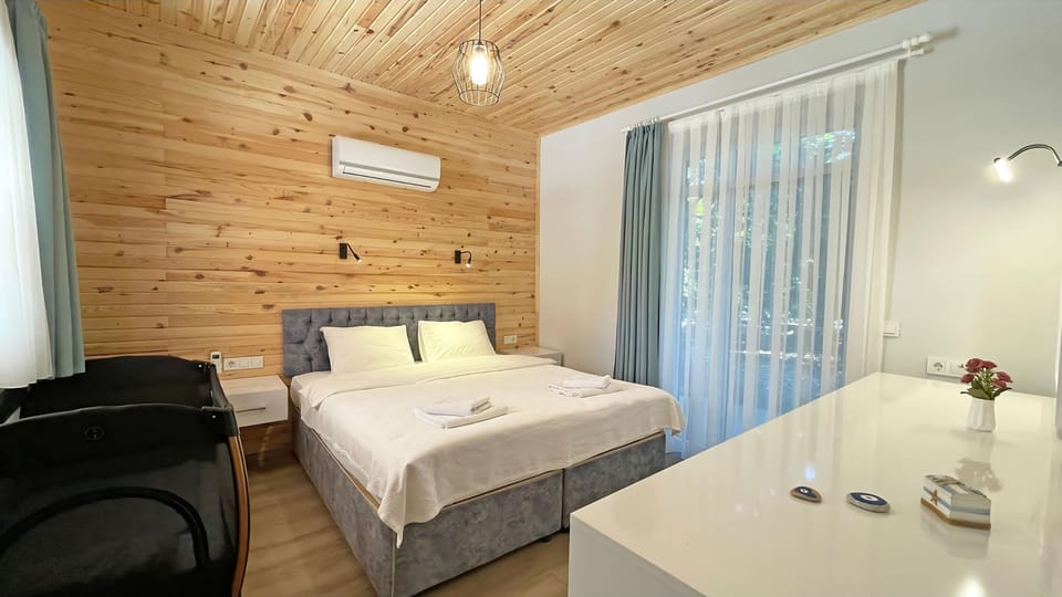 Standard Room | Individually furnished, soundproofing, free WiFi, bed sheets