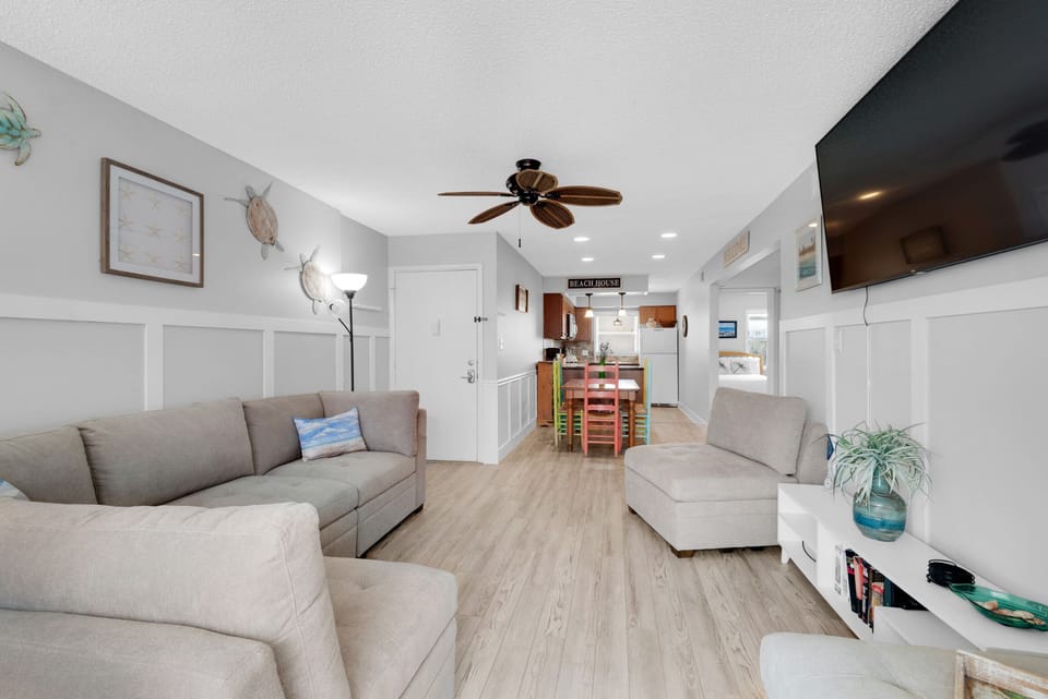 Living room to kitchen view