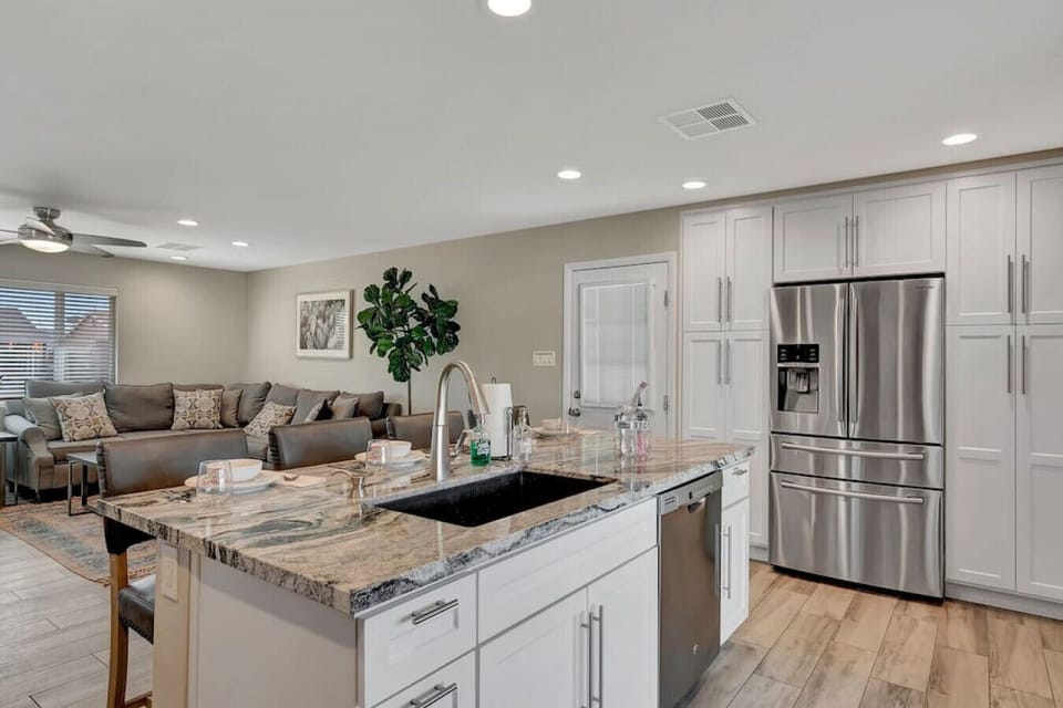 Open layout - Kitchen and living area