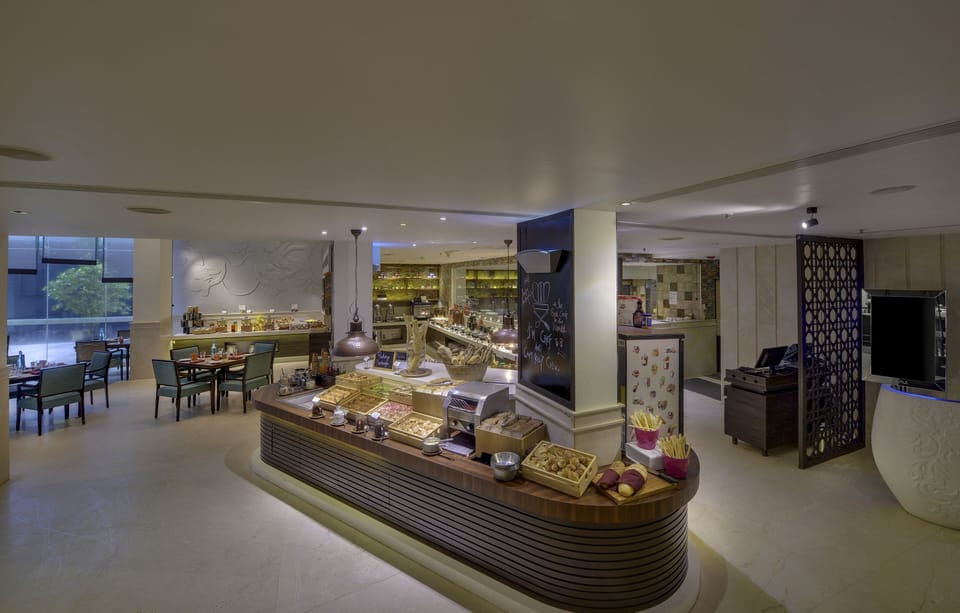 Daily buffet breakfast for a fee