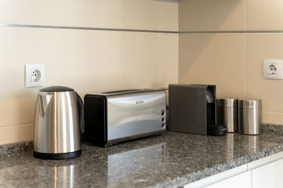 Kettle, toaster and Coffee machine