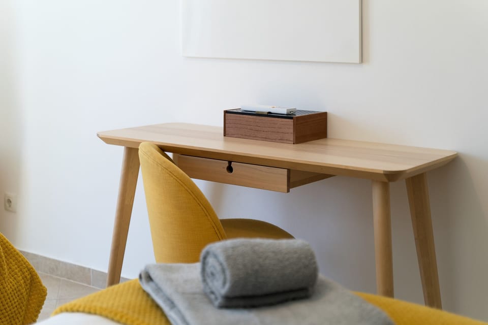 Bedroom details