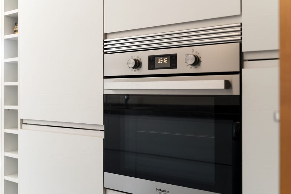 Oven