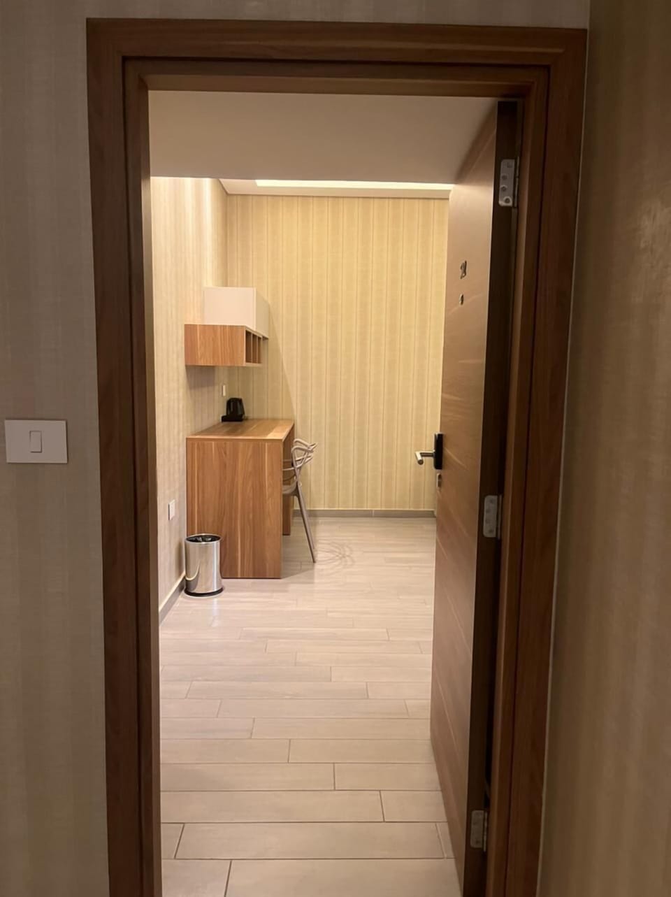 Suite | Minibar, in-room safe, desk, laptop workspace