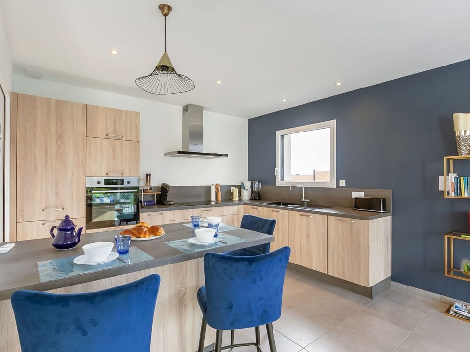 Cabinetry, Property, Countertop, Furniture, Table, Kitchen, Wood, Drawer, Window, Interior Design