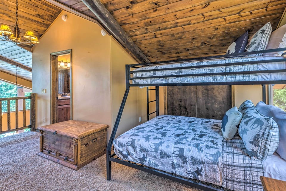 Loft | Twin/Full Bunk Bed | Sleeper Sofa | Smart TV