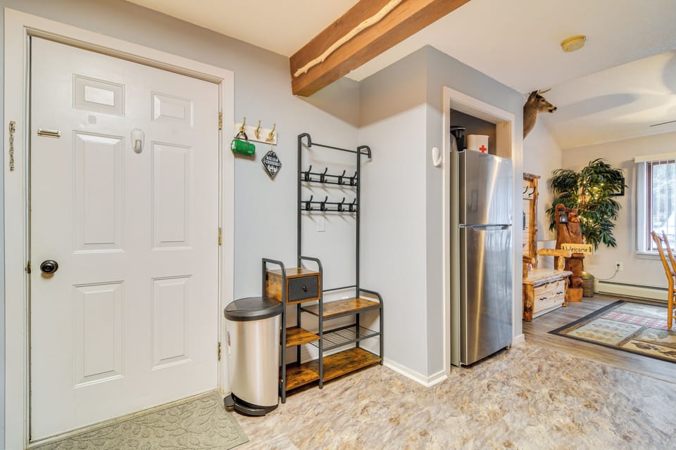 Unit Entryway